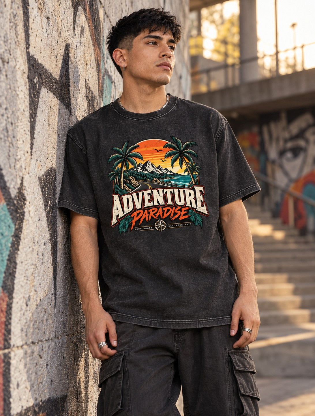 Polera Acid Adventure Paradise – Negro, puesta (imagen referencial)
