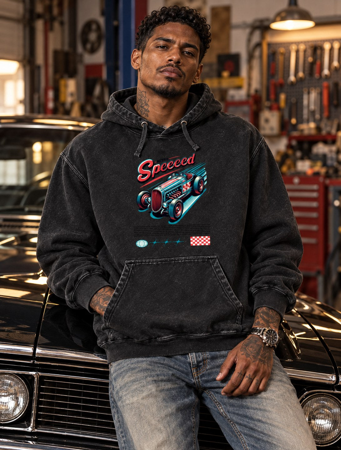 Polerón Canguro Acid Wash Born to Run – foto con modelo (imagen referencial)