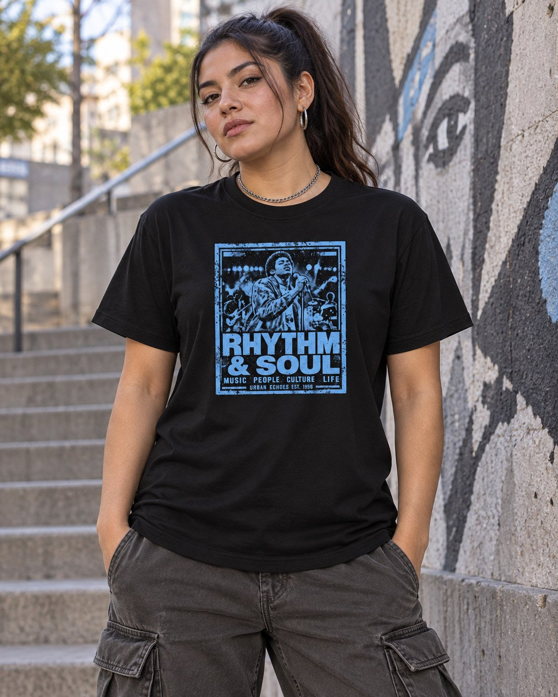 Polera Oversize Urban Rhythm – foto con modelo (imagen referencial)