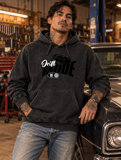 Polerón Canguro Acid Wash Classic Car – foto con modelo (imagen referencial)
